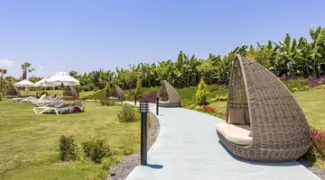 GLAMOUR RESORT & SPA