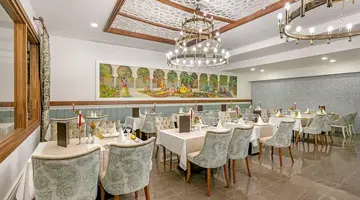 GLAMOUR RESORT & SPA