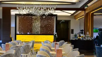 GLAMOUR RESORT & SPA