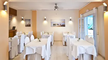 Glaros Hotel
