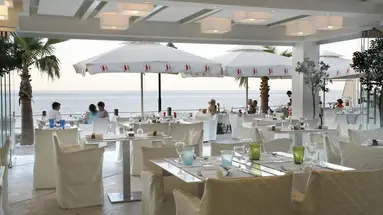 GLAROS HOTEL