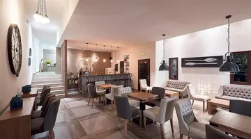 Glavas Inn Hotel
