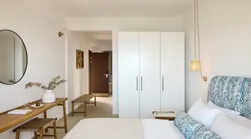 Glavas Inn