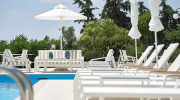 Glavas Inn