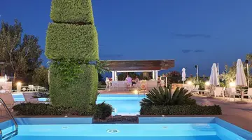 Glavas Inn