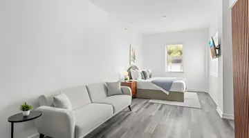 Global Luxury Suites at The Apex
