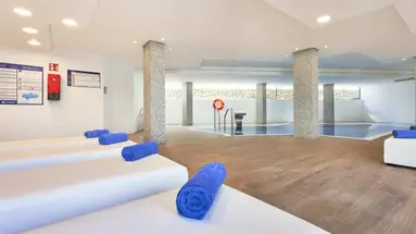 Globales Cala Bona Suites
