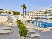 Globales Cala Bona Suites