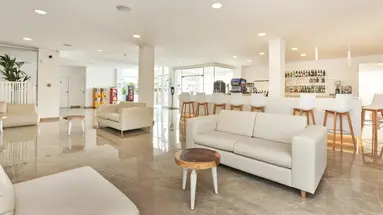 Globales Cala Bona Suites
