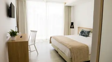 Globales Cala Bona Suites