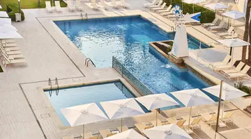 Globales Cala Bona Suites