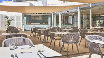 Globales Cala Bona Suites