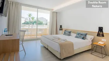 Globales Cala Bona Suites