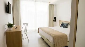 Globales Cala Bona Suites