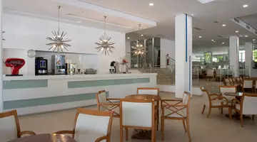 GLOBALES MAIORIS HOTEL