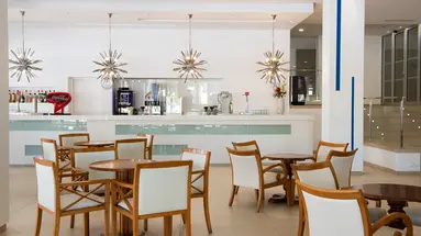 GLOBALES MAIORIS HOTEL