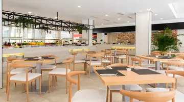 GLOBALES MAIORIS HOTEL