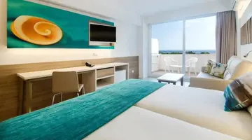 GLOBALES PANAMA (ADULTS ONLY 16+)