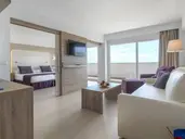 GLOBALES PANAMA (ADULTS ONLY 16+)