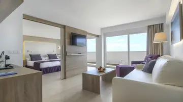 Globales Panamá Adults only