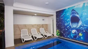 Gloria Grand Hotel