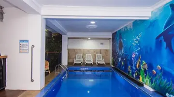 Gloria Grand Hotel