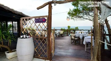 Gloria Maris Hotel Suites