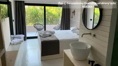 Gloria Maris Hotel Suites