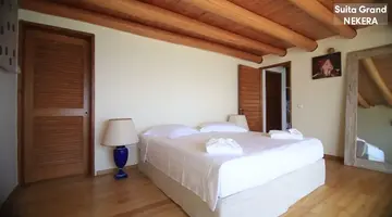 Gloria Maris Hotel Suites