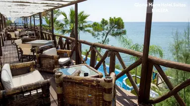 Gloria Maris Hotel Suites