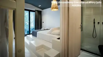 Gloria Maris Hotel Suites