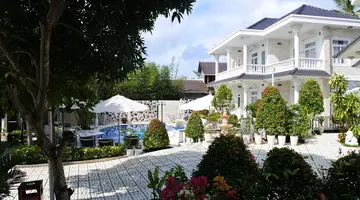 GODIVA VILLA