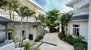 GODIVA VILLA