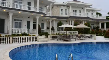 GODIVA VILLA