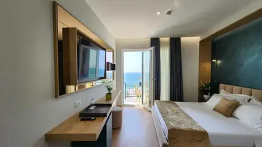Gold Hotel