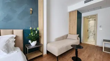 Gold Hotel