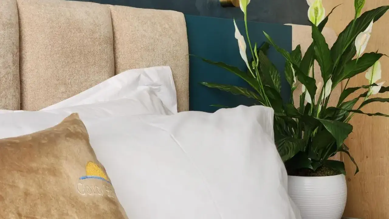 GOLD HOTEL