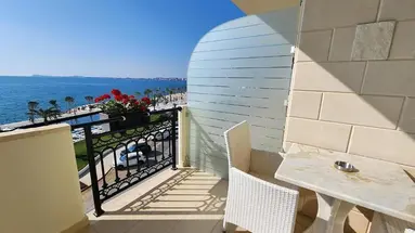 Gold Hotel