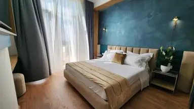 Gold Hotel