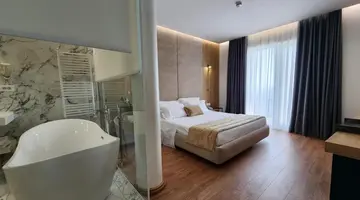 Gold Hotel