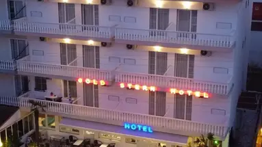Gold Stern Hotel