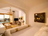 GOLD SUITES