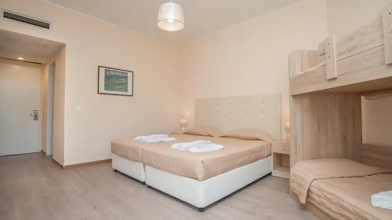 Golden Alexandros Hotel