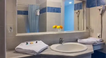 Golden Alexandros Hotel