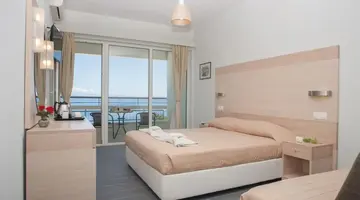 Golden Alexandros Hotel