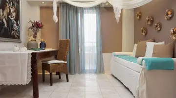 GOLDEN BAY APARTHOTEL HES