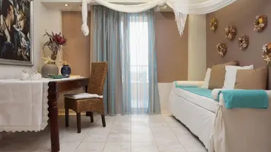 GOLDEN BAY APARTHOTEL HES