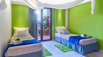 GOLDEN BAY APARTHOTEL HES