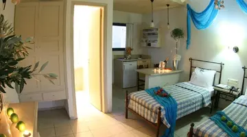 Golden Bay Aparthotel