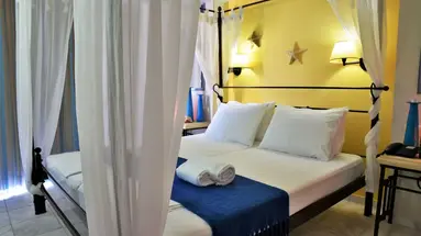 Golden Bay Aparthotel